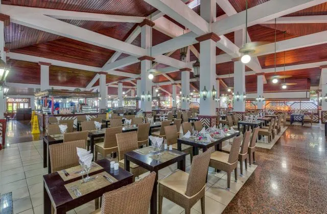 PlayaBachata Resort Puerto Plata restaurant all inclusive